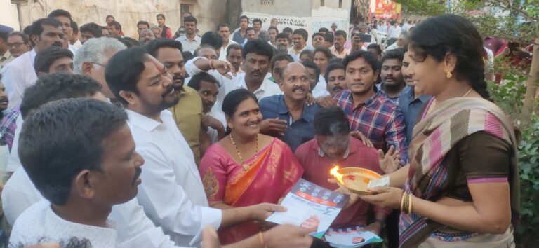 టి.తిమ్మాపురంలో గడప గడపకు మన ప్రభుత్వం…ఇచ్చిన హామీలను నెరవేర్చామన్న మంత్రి